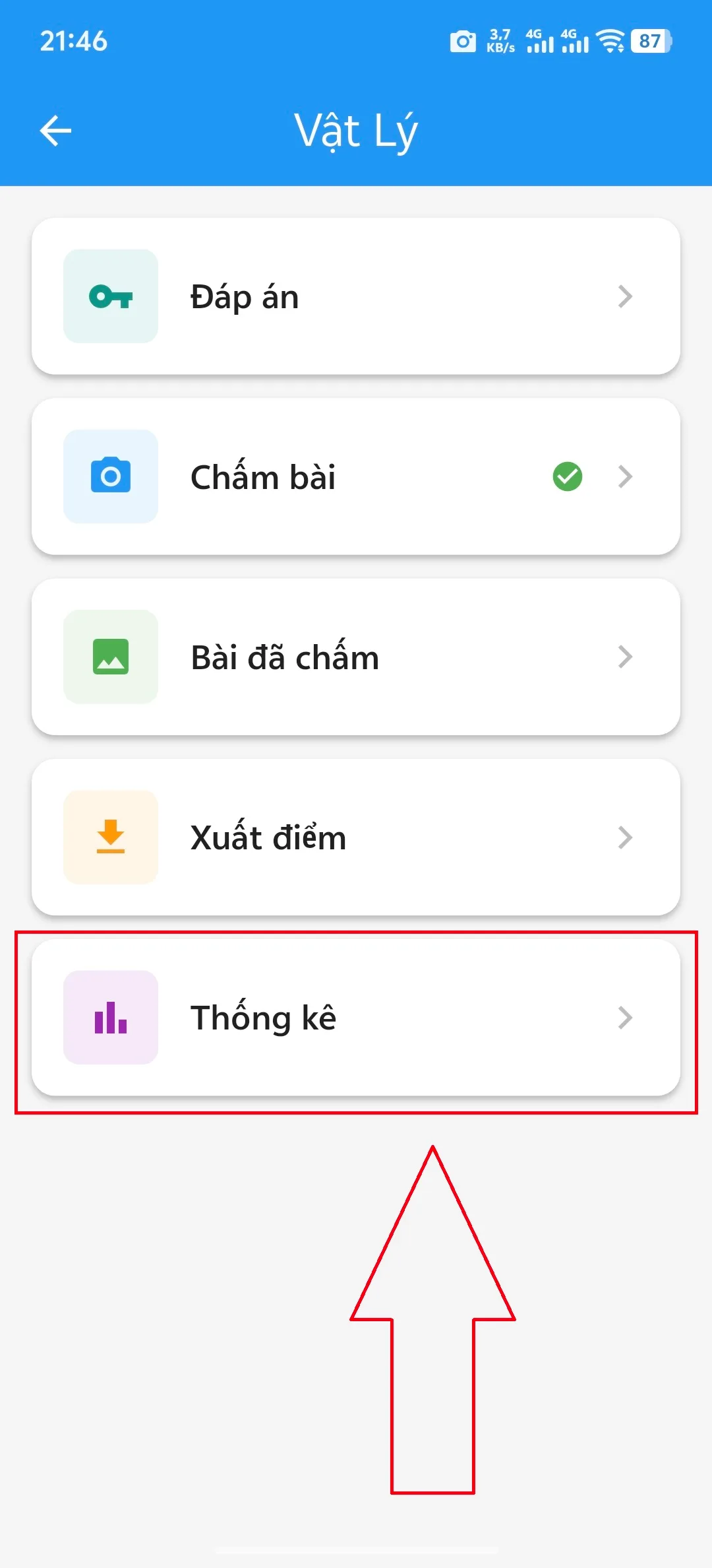 Bước 1: Chọn mục "Thống kê" trên thanh chức năng của bài kiểm tra